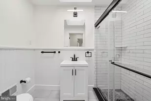 8367 Langdon St, Philadelphia, PA 19152 - Photo 10