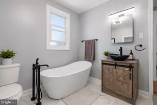 2329 E Cumberland St, Philadelphia, PA 19125 - Photo 16
