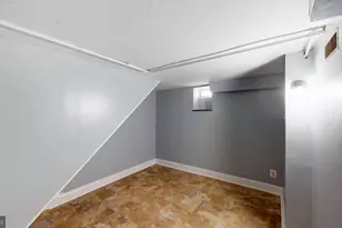 652 N 36th St, Philadelphia, PA 19104 - Photo 8