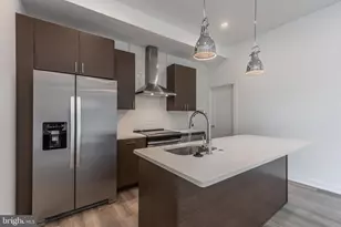 710 N 16th St, Philadelphia, PA 19130 - Photo 2