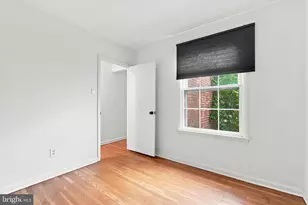 1023 Lombard St, Philadelphia, PA 19147 - Photo 8