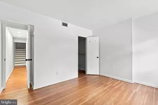 1023 Lombard St, Philadelphia, PA 19147 - Photo 12