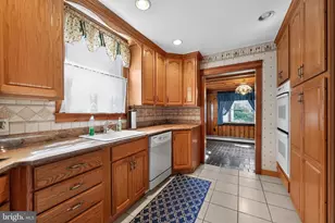 8061 Fairview St, Philadelphia, PA 19136 - Photo 4