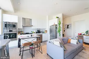 240 N 2nd St, Philadelphia, PA 19106 - Photo 4