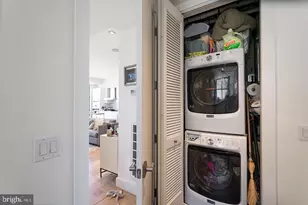 240 N 2nd St, Philadelphia, PA 19106 - Photo 10