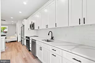 5051 Brown St, Philadelphia, PA 19139 - Photo 8