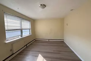 4119 Longshore Ave, Philadelphia, PA 19135 - Photo 2
