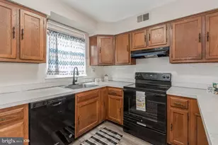 6738 Emlen St, Philadelphia, PA 19119 - Photo 10