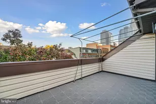 2040 Arch St, Philadelphia, PA 19103 - Photo 24