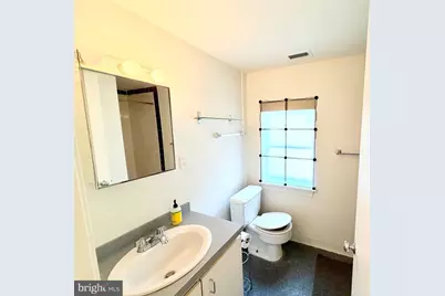 1209 Locust Street #3F, Philadelphia, PA 19107 - Photo 10