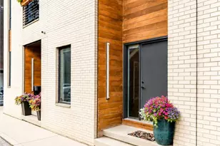 447 Wallace St, Philadelphia, PA 19123 - Photo 2