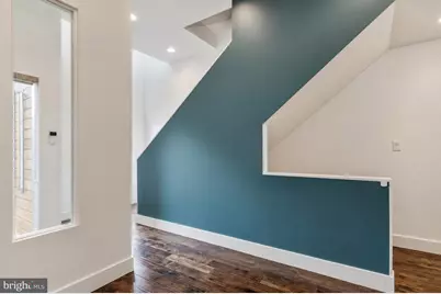 447 Wallace Street, Philadelphia, PA 19123 - Photo 4