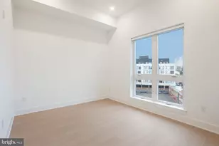 1731 Tilghman St, Philadelphia, PA 19122 - Photo 12
