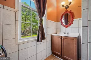 229 W Hansberry St, Philadelphia, PA 19144 - Photo 14