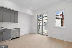 225 N 12th St, Philadelphia, PA 19107 - Photo 14