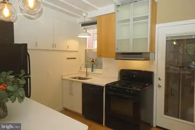 1010 New Market Street, Philadelphia, PA 19123 - Photo 8