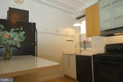 1010 New Market Street, Philadelphia, PA 19123 - Photo 12