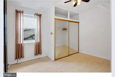 1010 New Market Street, Philadelphia, PA 19123 - Photo 4
