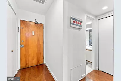 301 Race Street #215, Philadelphia, PA 19106 - Photo 10