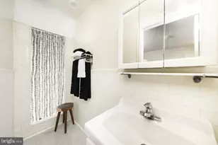 1229 Chestnut St, Philadelphia, PA 19107 - Photo 6