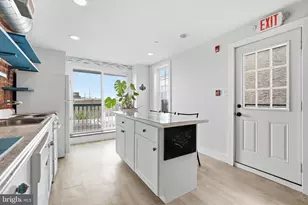 651 N 33rd St, Philadelphia, PA 19104 - Photo 20