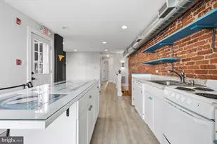 651 N 33rd St, Philadelphia, PA 19104 - Photo 22
