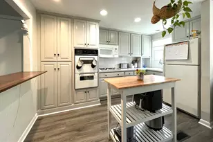 12564 Biscayne Dr, Philadelphia, PA 19154 - Photo 2