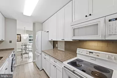 1901 John F Kennedy Boulevard #906, Philadelphia, PA 19103 - Photo 1
