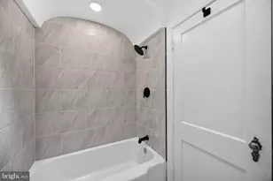 5766 W Jefferson St, Philadelphia, PA 19131 - Photo 24