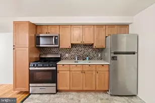2617 South St, Philadelphia, PA 19146 - Photo 8
