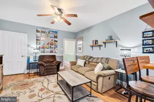 362 Martin St, Philadelphia, PA 19128 - Photo 10