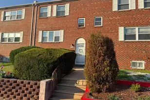 7102 Humming Bird Pl, Philadelphia, PA 19153 - Photo 2