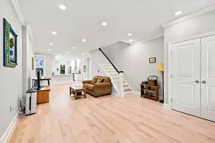 40 E Slocum St, Philadelphia, PA 19119 - Photo 2