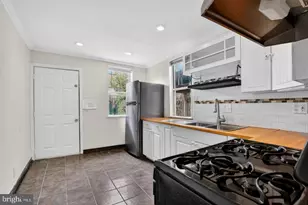 2306 Mercer St, Philadelphia, PA 19125 - Photo 10