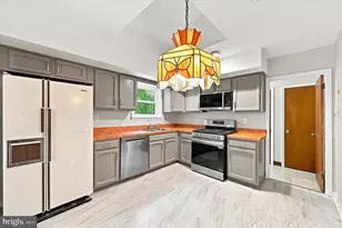 1035 W Allens Ln, Philadelphia, PA 19119 - Photo 12