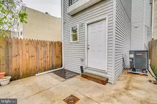 3424 Wallace St, Philadelphia, PA 19104 - Photo 10