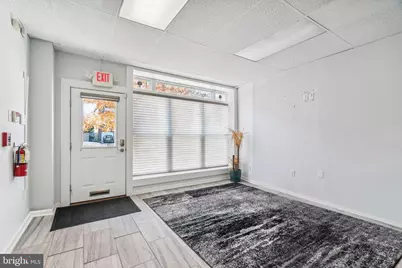813 N 5th Street, Philadelphia, PA 19123 - Photo 4
