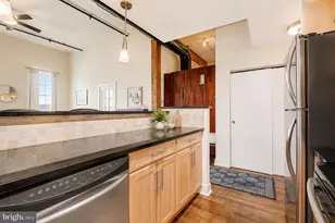 205 Cuthbert St, Philadelphia, PA 19106 - Photo 8