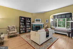 413 E Allens Ln, Philadelphia, PA 19119 - Photo 12