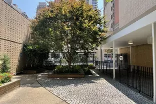 1919 Chestnut St, Philadelphia, PA 19103 - Photo 2