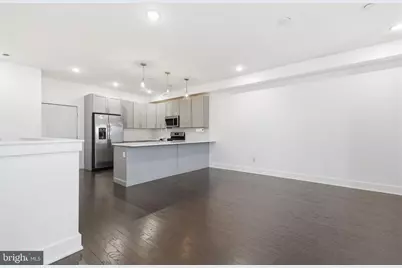 516 W Montgomery Avenue, Philadelphia, PA 19122 - Photo 4