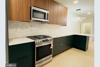 2546 S 9th St, Philadelphia, PA 19148 - Photo 6
