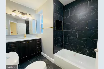 2546 S 9th St, Philadelphia, PA 19148 - Photo 34