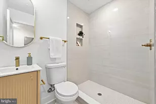 2511 Sepviva St, Philadelphia, PA 19125 - Photo 16