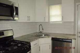 1914 Mountain St, Philadelphia, PA 19145 - Photo 4