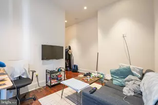 2033 Spruce St, Philadelphia, PA 19103 - Photo 2