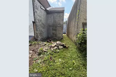 217 E Ashmead Street, Philadelphia, PA 19144 - Photo 2