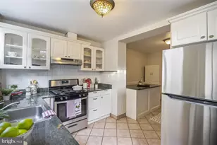 1646 S 13th St, Philadelphia, PA 19148 - Photo 12