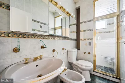 1648 S 13th Street #B, Philadelphia, PA 19148 - Photo 12