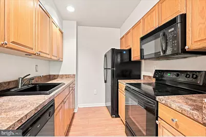 1601 Spring Garden Street #M114, Philadelphia, PA 19130 - Photo 6